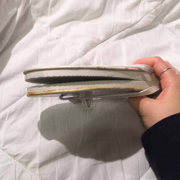 Ardene White Flip Flops - Picture 7 of 8